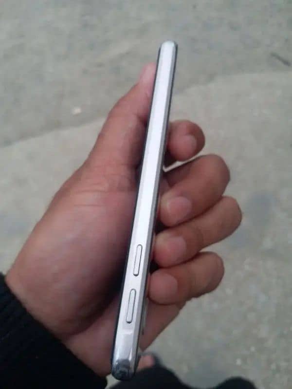 samsung galaxy A3 6 11