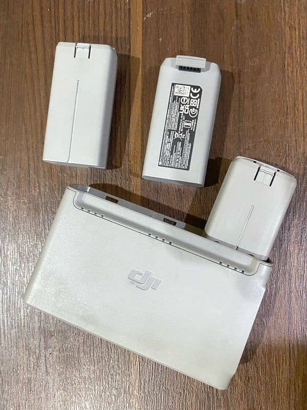 DJI MINI 2 with fly more combo 4