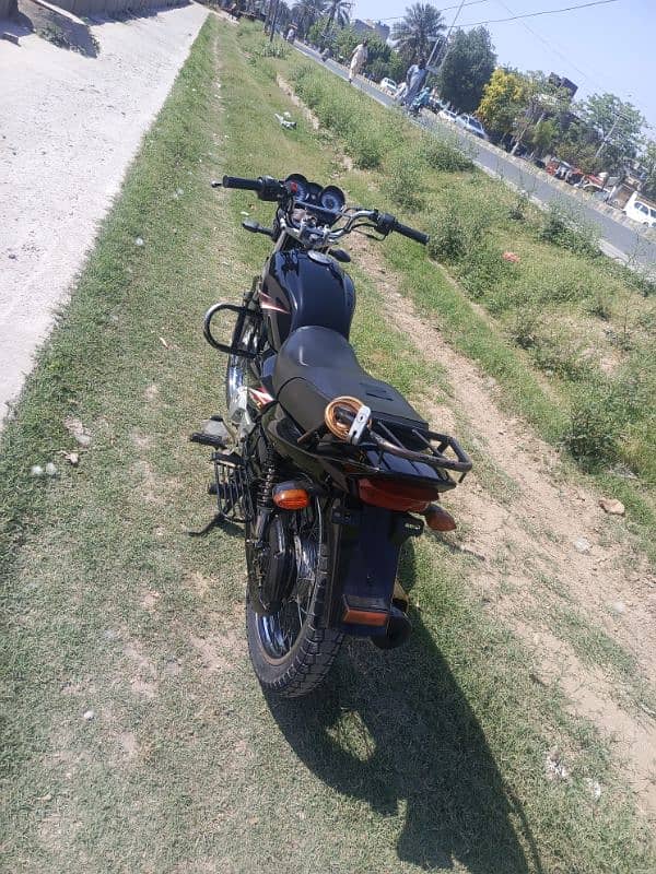 Yamaha yb 125z condition 10 by 9 model 18 19 ki registration 7