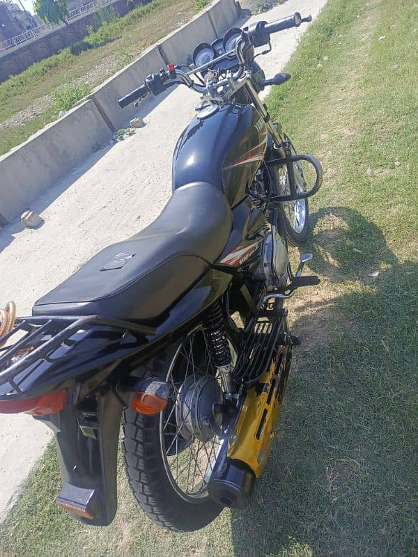 Yamaha yb 125z condition 10 by 9 model 18 19 ki registration 9