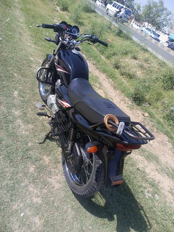 Yamaha yb 125z condition 10 by 9 model 18 19 ki registration 10