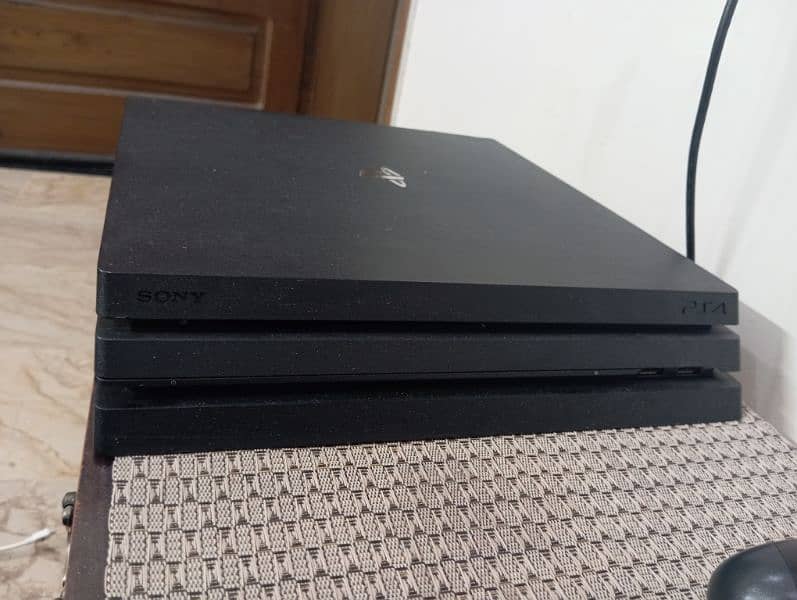 PS4 Pro 1tb latest 2