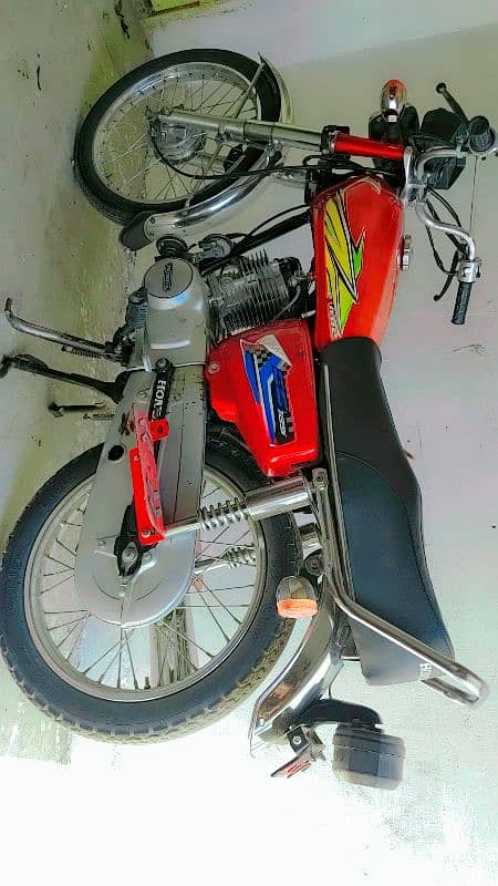 Hunda125 Attock no 1985 model 85 hzar final phone 03309227942 whtsapp 5