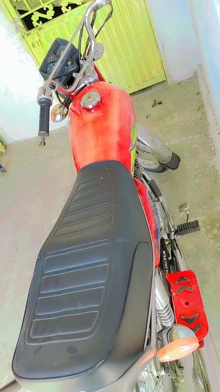 Hunda125 Attock no 1985 model 85 hzar final phone 03309227942 whtsapp 6