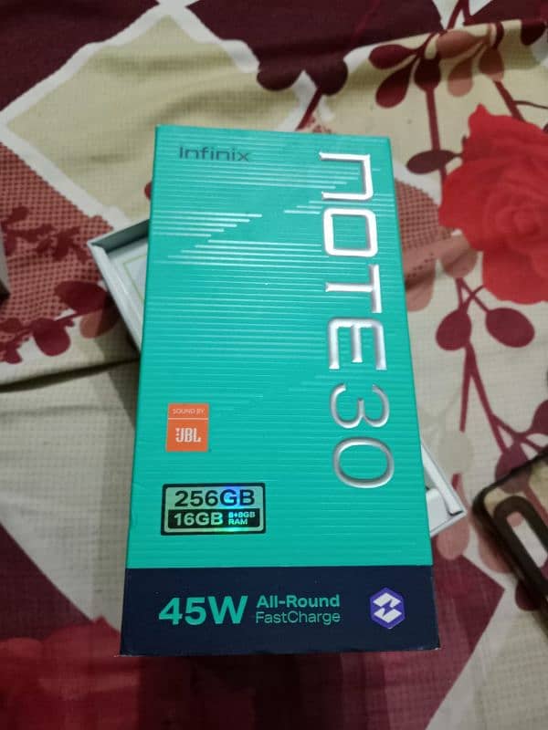 Infinix Note 30 Ram/Memory 16/256 9