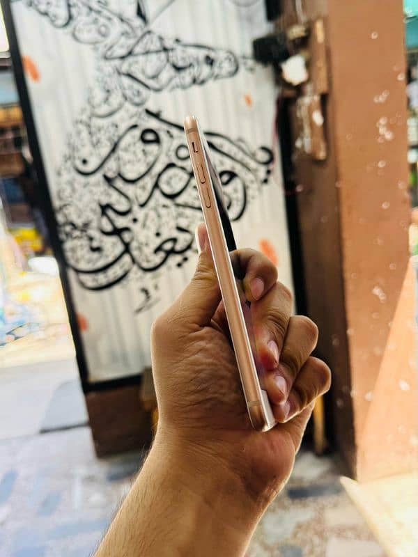 Iphone 8 plus 64GB PTA Approved 3