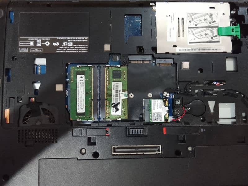 hp laptop in good condition serious buyer contact 1