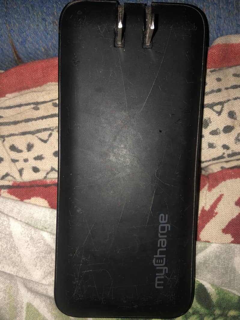 Power bank 0