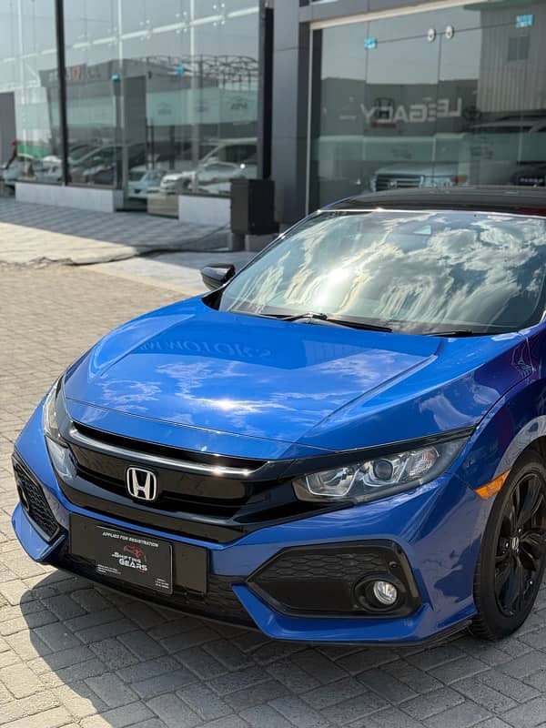 Honda Civic 2019 3