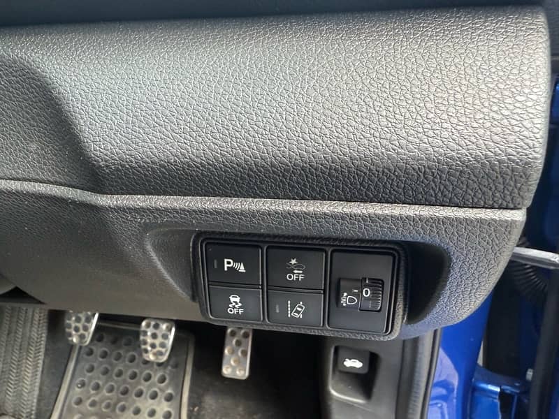 Honda Civic 2019 10