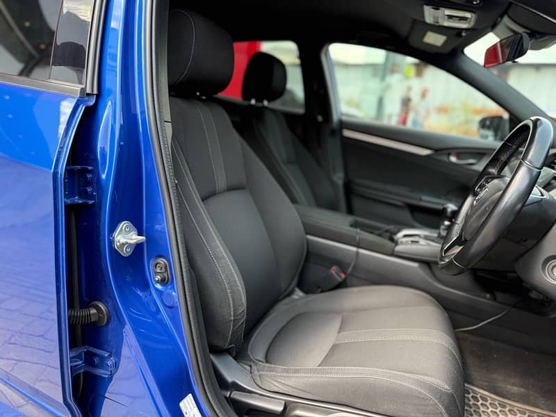 Honda Civic 2019 11
