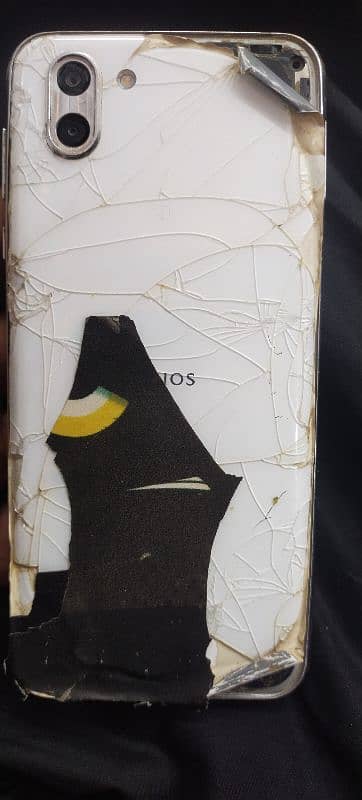 Aquos r2 0