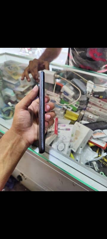 03066717898all ok no any fault with original box an charger with 4