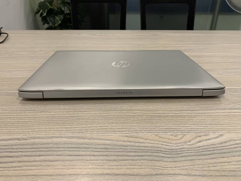 HP Probook 440 G5 - i7 (8th Gen) 8Gb/256Gb 7
