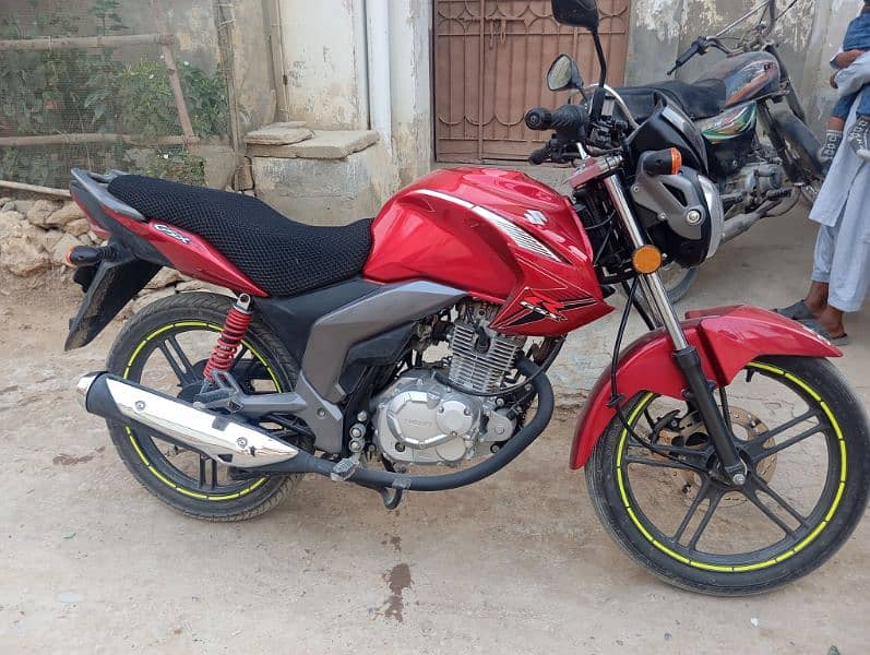 Suzuki GSX-125 3