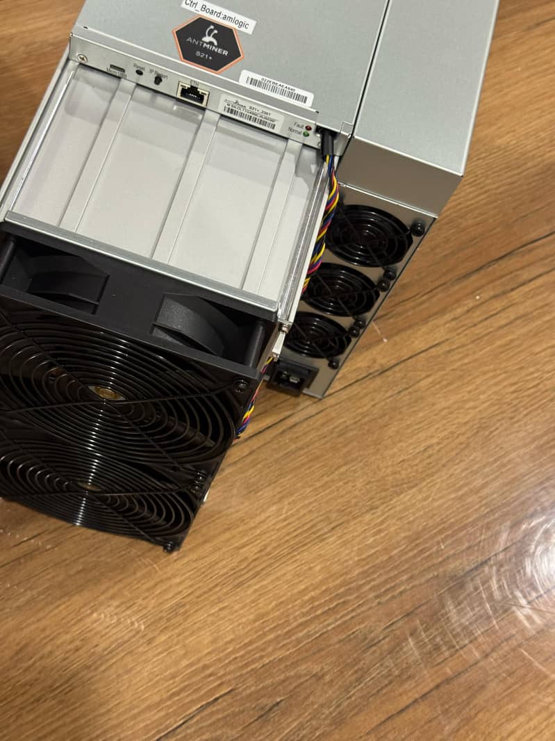 Bitmain Antminer S21 Pro (235Th) 6