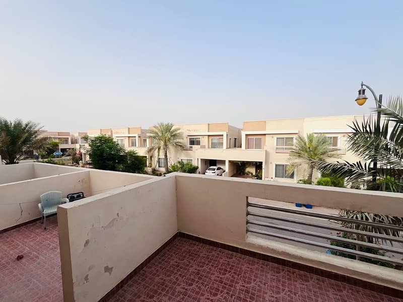 Precinct 11A 200 sq yd Villa For Sale 7