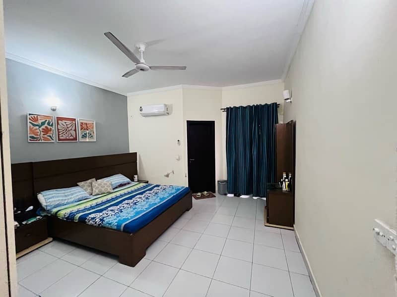 Precinct 11A 200 sq yd Villa For Sale 13