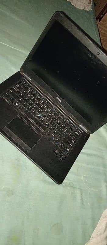 Dell Latitude E7450 (Core i5 5th GENERATION) number 03122245696 2