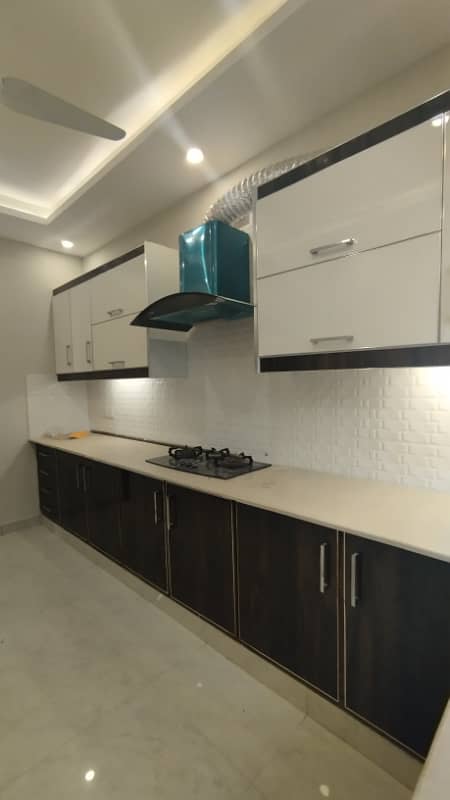 Beautiful 10 Marla Upper Portion Available For Rent In Bahria Town Phase 8 0