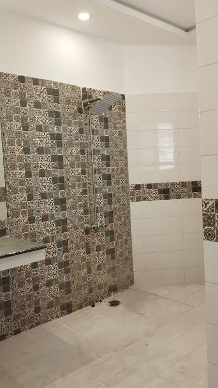 Beautiful 10 Marla Upper Portion Available For Rent In Bahria Town Phase 8 8