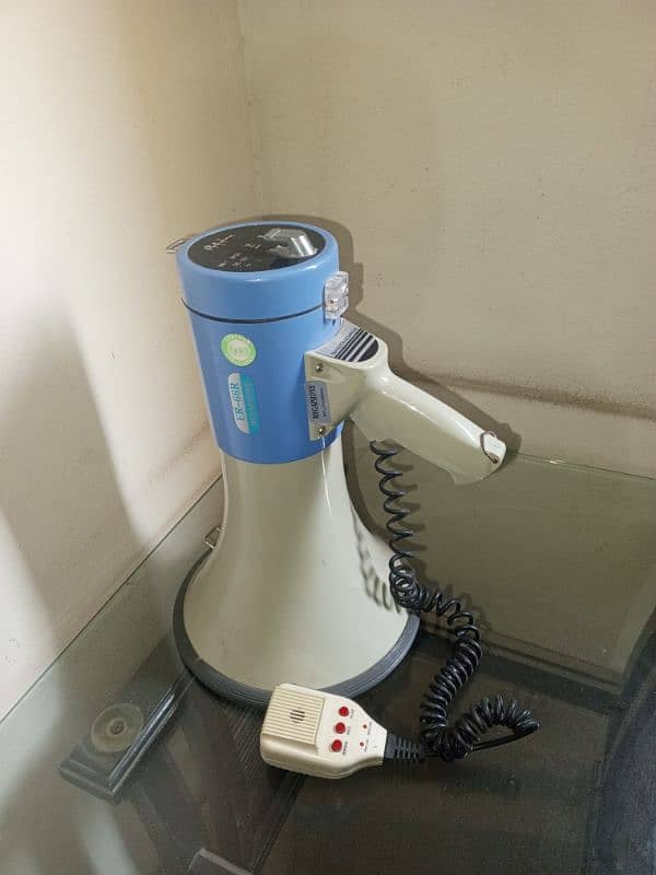 Megaphone mega phone speaker 7