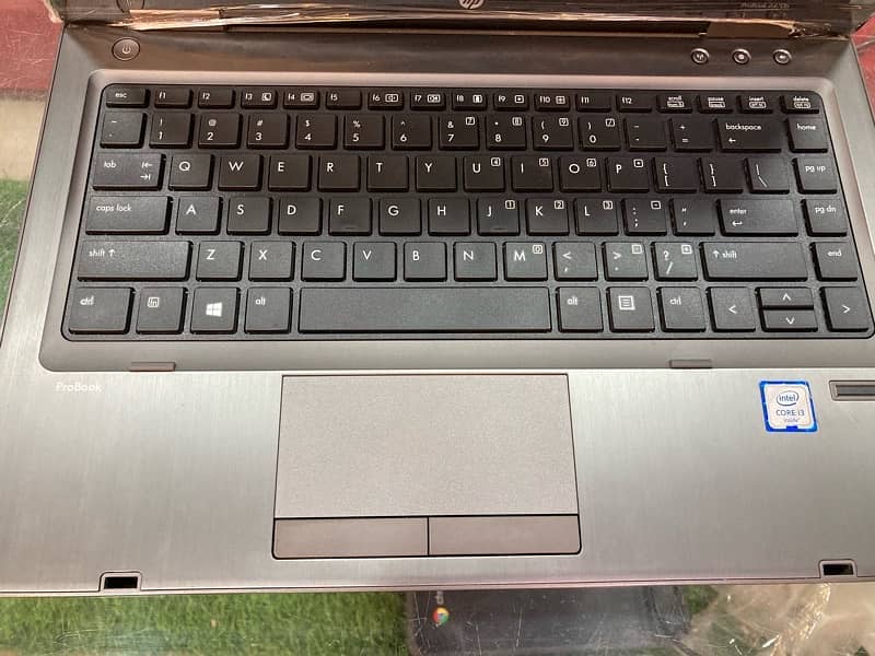 hp laptop 10/10 condition 1