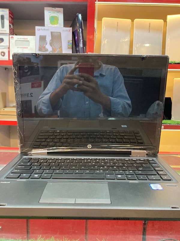 hp laptop 10/10 condition 3