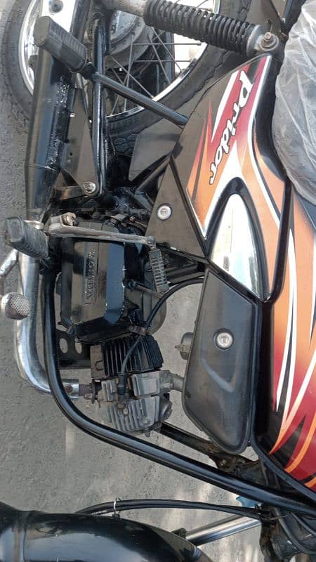 Honda pridor 100 cc 4