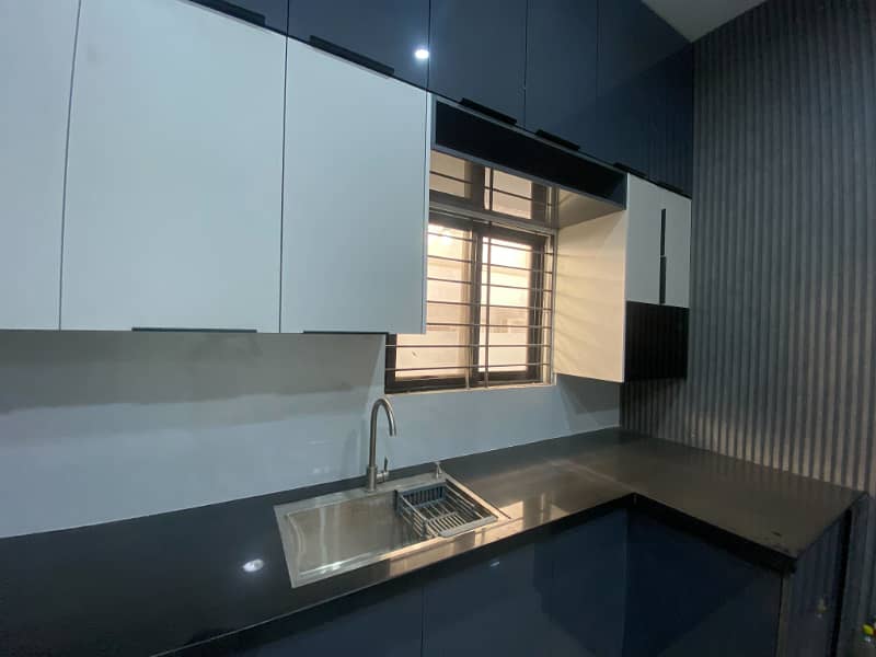 Prime 500 Sq Yards Bungalow for Sale | Gulshan-e-Iqbal Block 5, Karachi 1