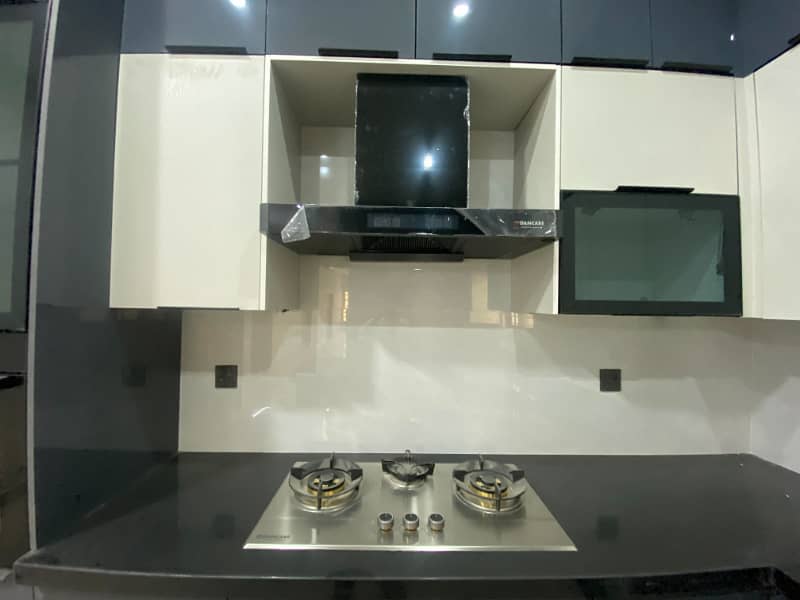 Prime 500 Sq Yards Bungalow for Sale | Gulshan-e-Iqbal Block 5, Karachi 2