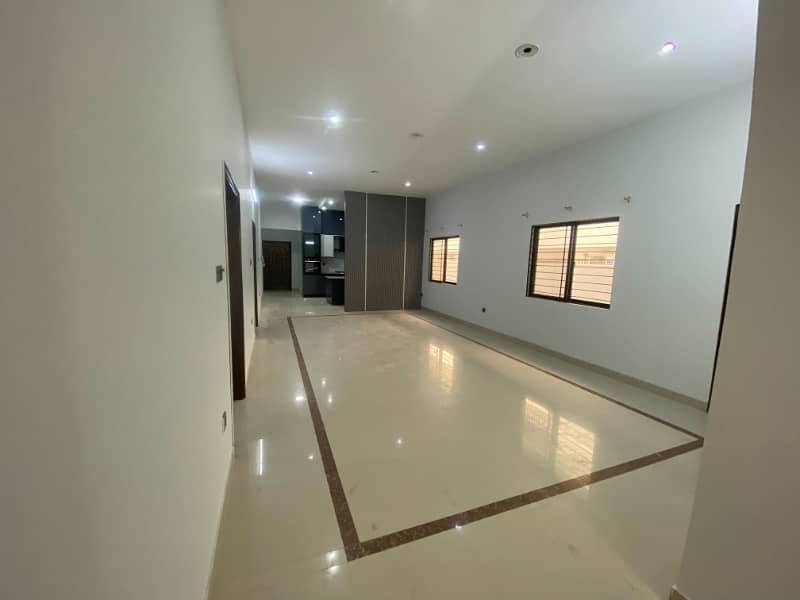 Prime 500 Sq Yards Bungalow for Sale | Gulshan-e-Iqbal Block 5, Karachi 5