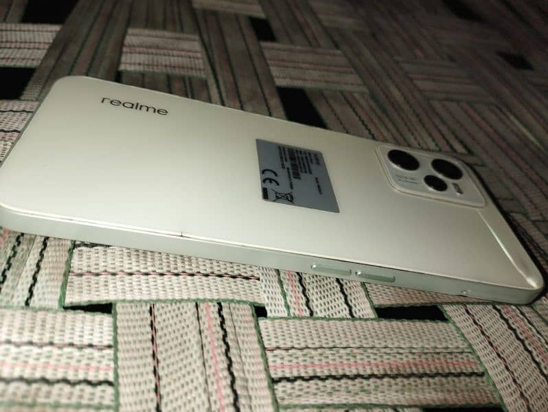 realme c35 with box charger and complete accerius 4/128 4