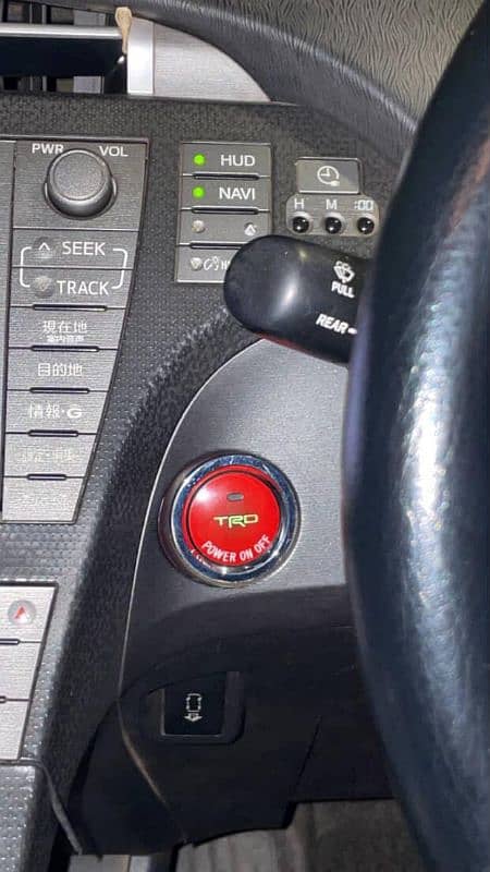 Toyota Prius 2012/16 PHV TRD Sportivo 11
