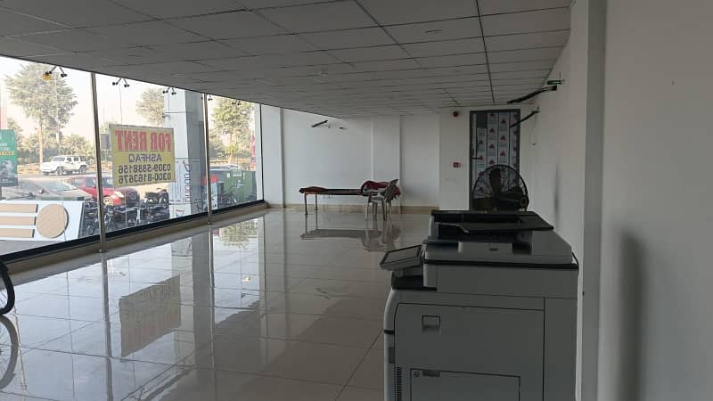 8 MARLA BUILDING FOR RENT IN DHA PHASE 8 ON TOP LOCATION 13