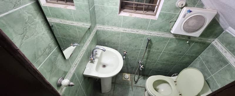 5 Marla Fully Renovated 3 Beds House For Rent In Phase 5, Block D, DHA 17