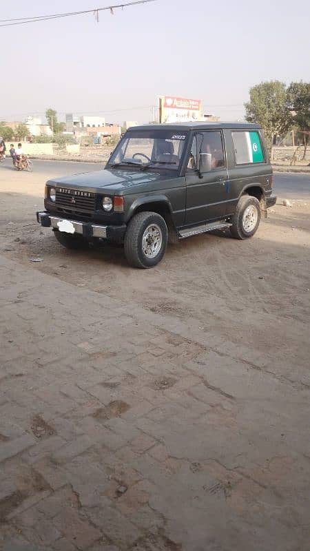 Mitsubishi Pajero 1988 1