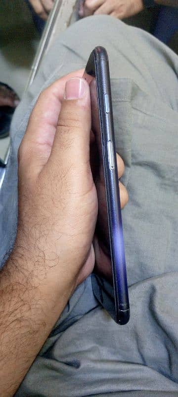 I want sale my 7 plus 128 gb. . bypass origanl screen battery 100 2