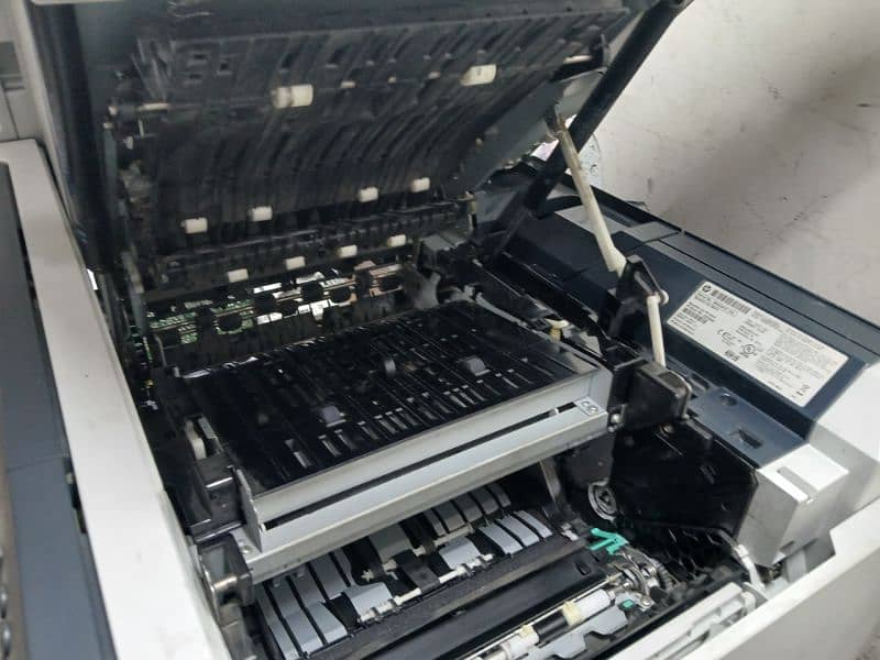 hp laserjet all in one M4555 for sale 5