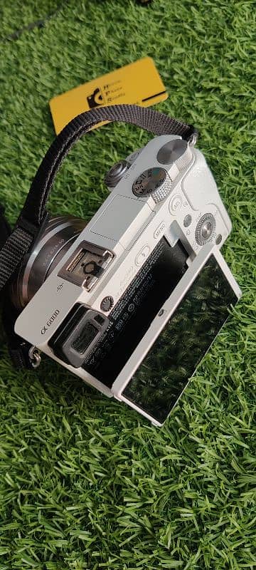 sony A6000 4