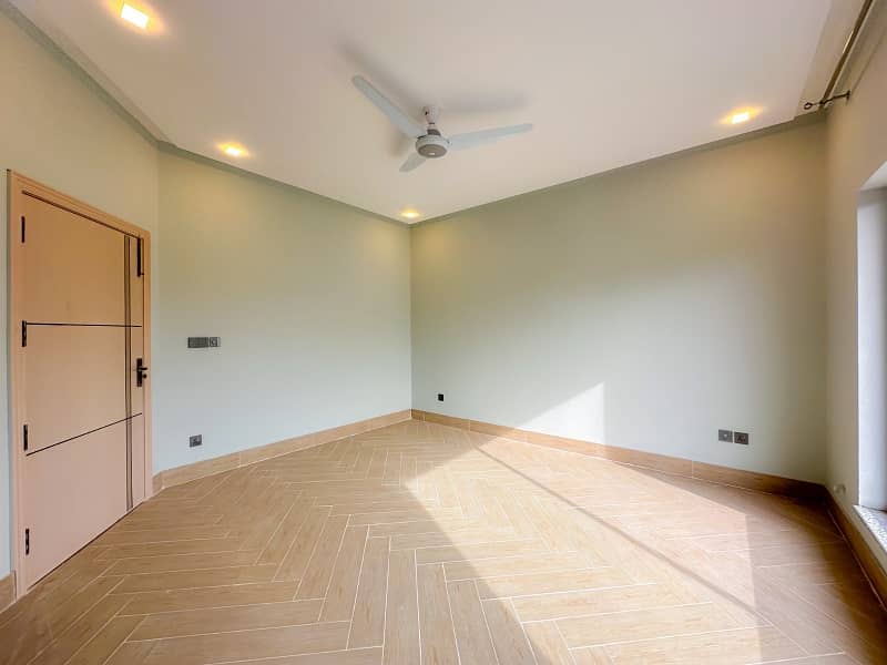 5 Marla Ideal Location Minor Used House Up For Rent 2
