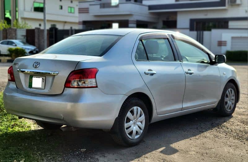 Toyota Belta 2007 4
