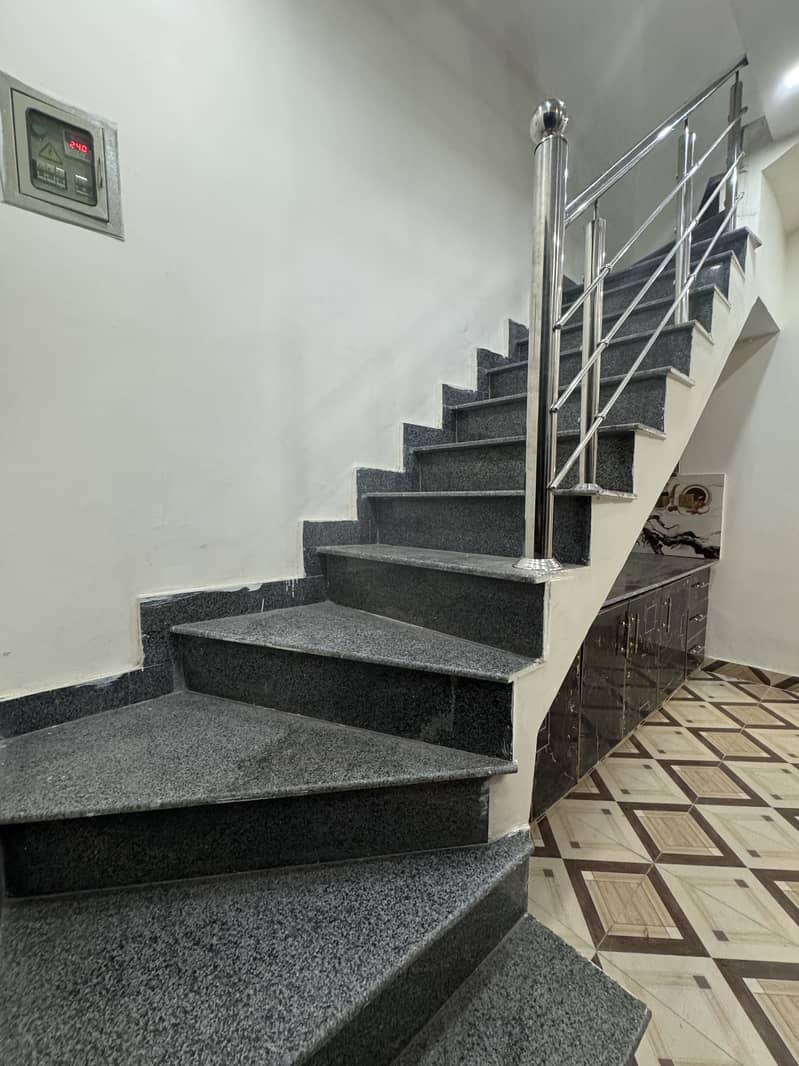 2.5 marla house for sale schem mor sabzazar 1