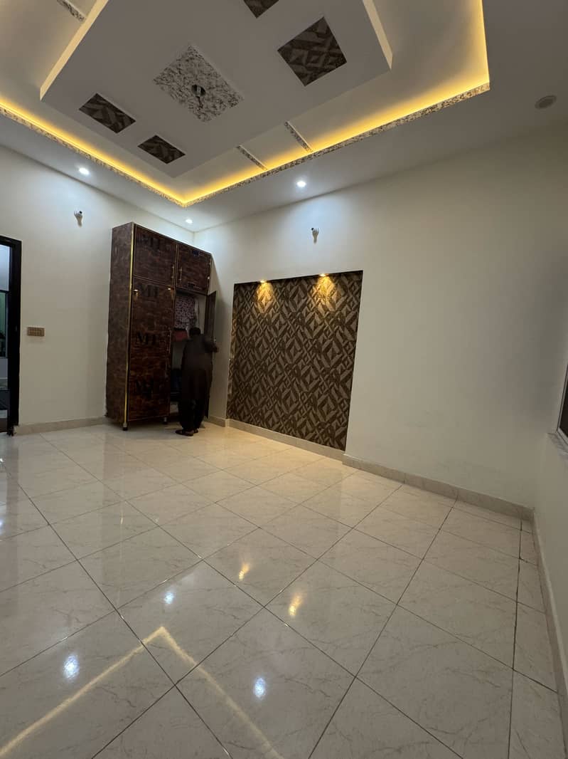 2.5 marla house for sale schem mor sabzazar 10