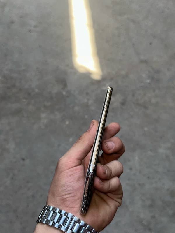 I phone Xs Max 2