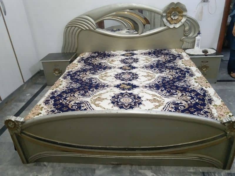 wooden bed 1