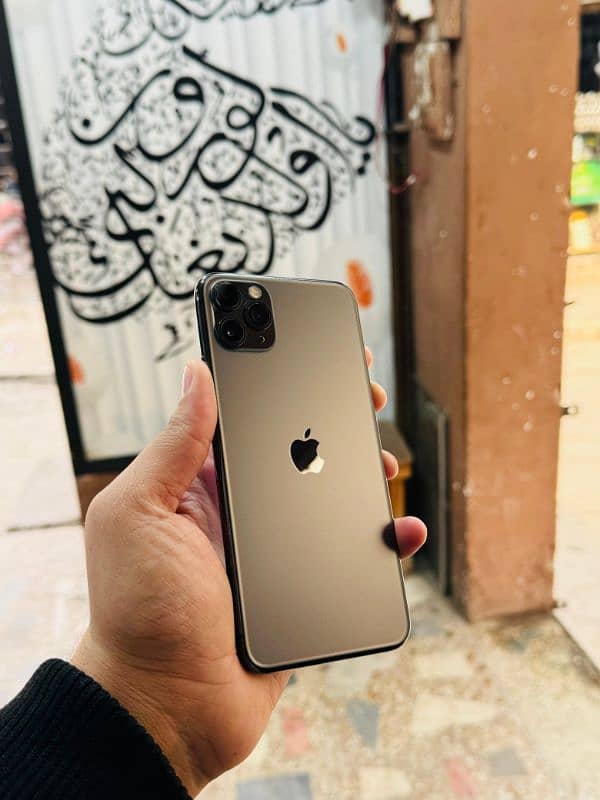 iphone 11 Pro Max 256GB PTA Approved 0