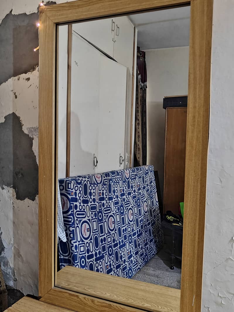 Two single bed (Bed set) and Dressing table for sale 4