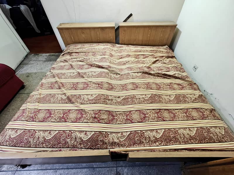 Two single bed (Bed set) and Dressing table for sale 7
