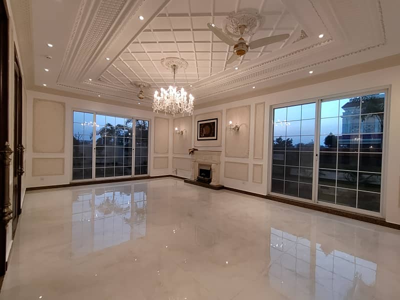 One Kanal Brand New Spanish Design Most Beautiful Owner Build Bungalow 2 Servant Quarter In Basement For Sale At Prime Location Of DHA Lahore Near To Park Masjid & Commercial Market. 7